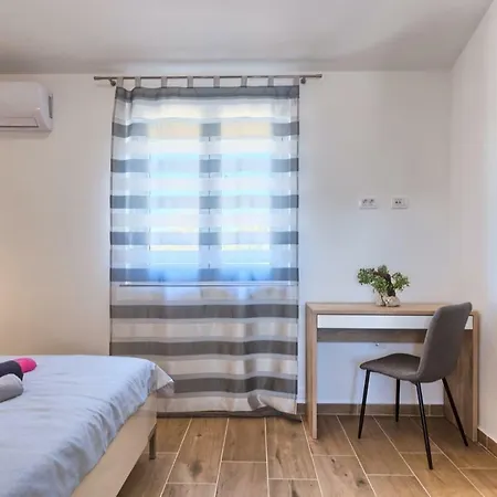 Vesna Villa